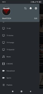 Screenshot_2024-11-10-19-11-15-552_com.plexapp.android.jpg